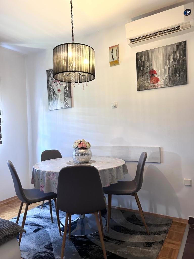 Apartment Sweet Dreams-Close To Zoo,Dinamo Stadium And The City Center Zagreb Exterior photo